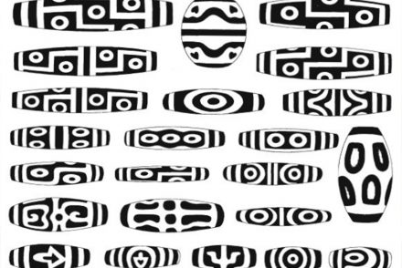 Dzi có nghĩa là gì? Phân loại dzi bead theo khoa học, lợi ích khi đeo thiên châu mang lại1