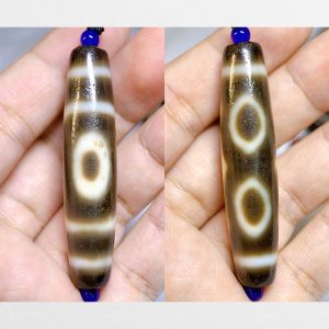 Dzi bead 3 mắt Phật đẹp chất đá già màu trắng sữa với phong hóa mạnh mẽ lớp dầu nhiều