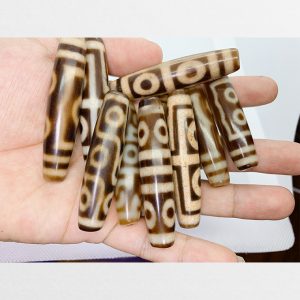 Đá dzi bead thiên châu giá rẻ từ mã não non gồm các vân phong phú