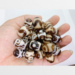 Đá dzi bead tròn nhỏ hàng C với nhiều mẫu vân đa dạng chất mã não non