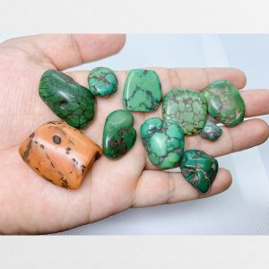 Old Turquoise and Old Red Coral from Tibet - lam ngọc cổ và san hô đỏ hóa thạch cổ từ Tây Tạng