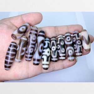 Tổng hợp đá dzi hàng C+B có chu sa ở tất cả các viên đa dạng vân mắt sưu tầm