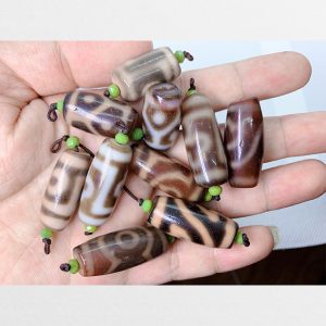 10 viên dzi bead hàng A thân ngọc size ngắn dễ mix nhiều vân độc lạ chất siêu đẹp