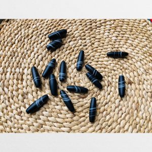 Dzi thiên nhiên hàng mã não đen chất đẹp vân trắng