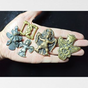 Old thokcha Tibet bùa hộ mệnh Tây Tạng bằng đồng cổ hình kim sí điểu đẹp