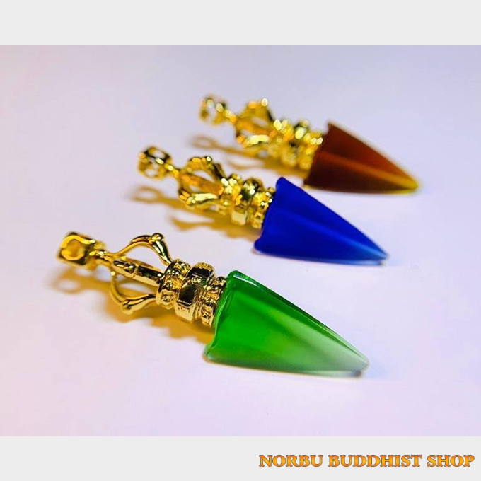 phurba-mini-deo-co-mix-3-mau-xanh-xanh-lam-nau-bang-luu-li-da-san-day-de-deo Phurba mini đeo cổ mix 3 màu xanh - xanh lam - nâu bằng lưu li đã sẵn dây để đeo