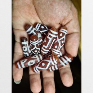 Tổng hợp đá dzi bead thân hồng vân trắng các vân lạ giá tốt