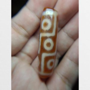 Đá dzi thiên châu 9 mắt thân mã não ngọc hàng A