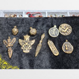 Thokcha cũ đồng cổ Tây Tạng từ Lhasa được làm thủ công từ dân Tạng