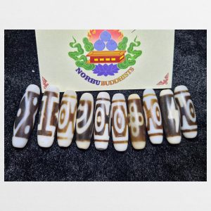 Đá dzi 10 viên thân xám với nhiều vân size vừa dễ mix chất đẹp