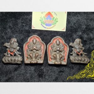 Mặt đồng đúc ngài Kim Cương Thủ và Phật Di Lặc theo truyền thống Kim cương thừa