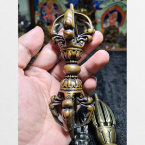 Chày kim cương 5 chấu tinh tế hàng độc bản Tây Tạng chất đồng nâu cổ