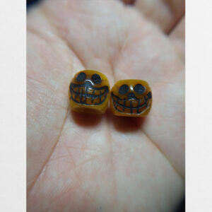 Đôi hạt mix xương yak khắc đầu lâu người thế hệ 4 từ Tibet