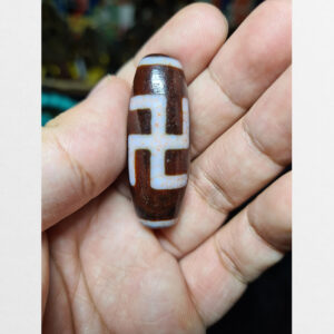 Dzi bead chữ vạn mặt trời ( 1 mắt ) thân đỏ gân huyết nổi bật