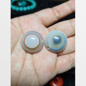 Lukmi Dzi bead 2 viên mắt dê thiên châu cỡ vừa chất đẹp