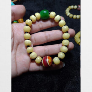 Vòng tay xương trâu yak mix kèm hạt lưu li từ tibet