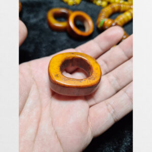 Xương trâu yak ống đồng chất già dùng để đeo hoặc làm nhẫn