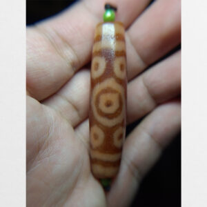 Dzi bead 11 mắt thân ngọc đỏ chất đẹp