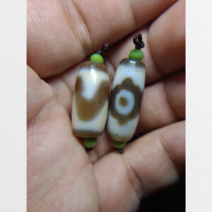 Dzi bead thân ngọc chất đẹp cỡ nhỏ vân răng hổ và 3 mắt dễ mix