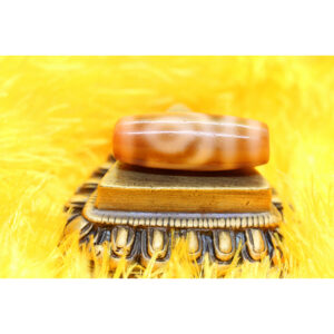 Dzi bead 2 mắt kim cương A 91