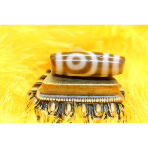 Dzi bead 2 mắt thân ngọc A 90