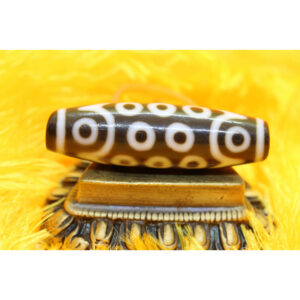 Dzi bead 21 mắt thân ngọc già A 114