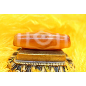 Dzi bead 3 mắt rồng thân ngọc hiếm gặp A 110