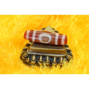 Dzi bead 3 mắt thân ngọc A 121