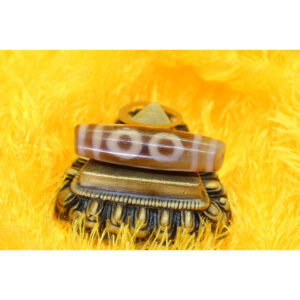 Dzi bead 5 mắt thân ngọc A 119