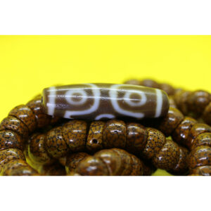 Dzi bead 6 mắt thân ngọc A+