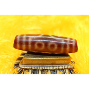 Dzi bead 7 mắt thân ngọc A 57