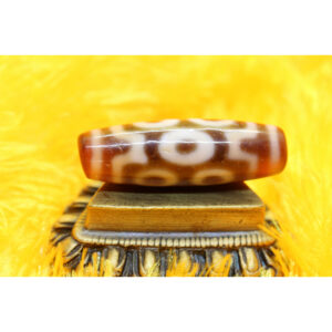 Dzi bead 7 mắt thân ngọc A 59