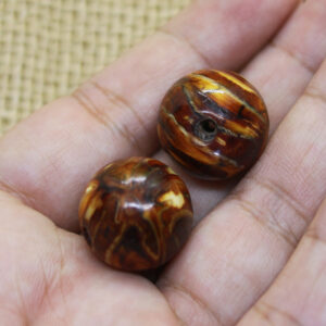 Cặp lưu li men cũ màu hổ vằn chất đẹp Tibet