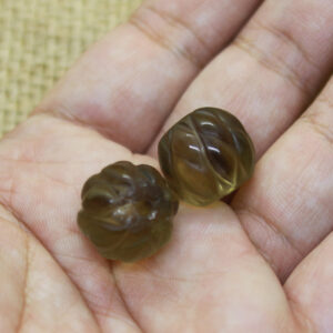 Cặp lưu li pha lê cắt múi đẹp từ Tây Tạng