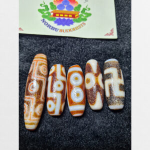 Dzi bead 5 viên phong hóa mạnh chất đẹp gồm 9 mắt 5 mắt 3 mắt và chữ vạn 1 mắt