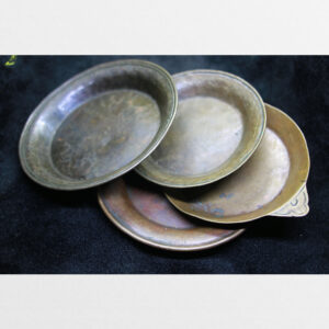 Bộ 4 cái đĩa nhỏ đồng cổ 100 năm Tây Tạng sưu tầm