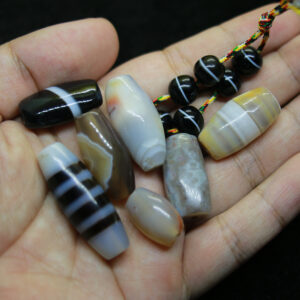 Chong dzi bead và 6 viên dzi thiên nhiên từ Tibet chất đẹp