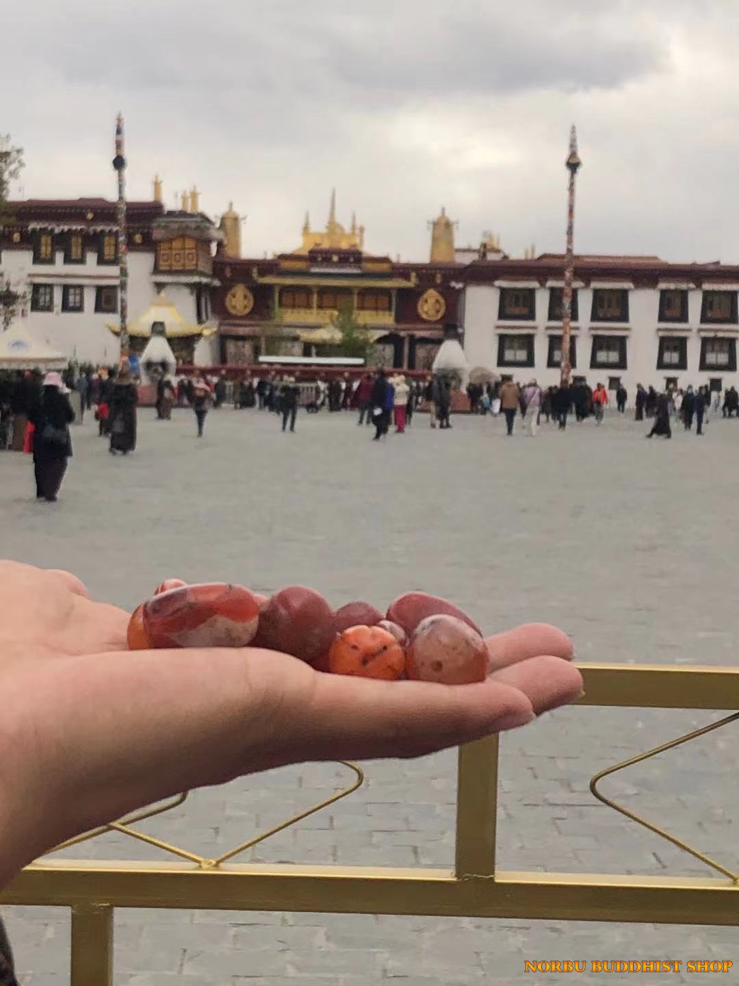 Đá mã não nam hồng cổ - hạt pema raka từ Lhasa Tibet 7