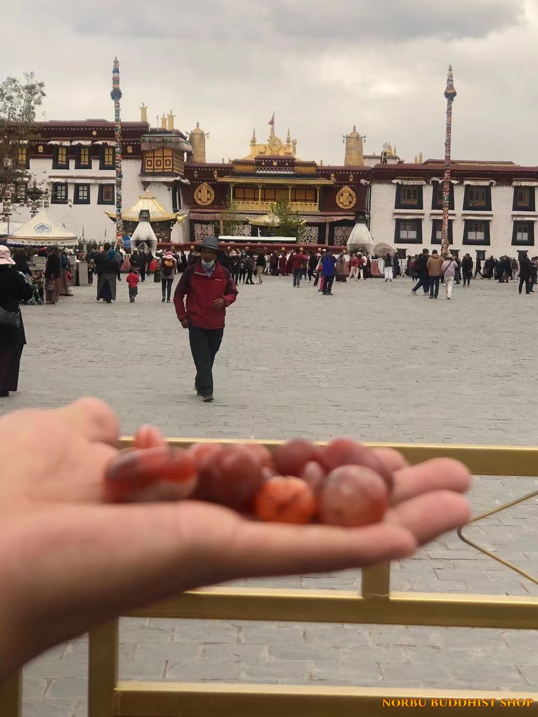 Đá mã não nam hồng cổ - hạt pema raka từ Lhasa Tibet 8