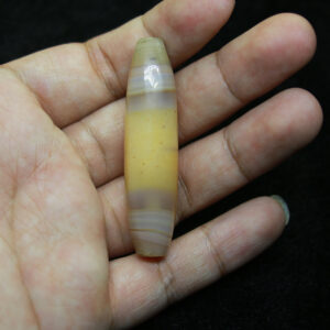 Dzi bead thiên nhiên vân vàng có chu sa chất đẹp