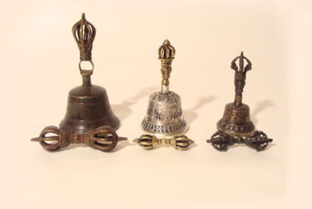 Pháp khí Mật Tông Tây Tạng chuông chày kim cương - Ý nghĩa và Cách sử dụng