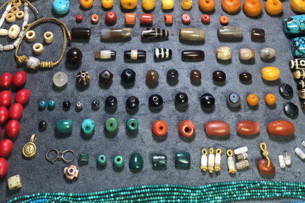 Thú sưu tầm bead hạt mã não của người Tây Tạng điều gì kiến mã não cổ trở lên đăt đỏ