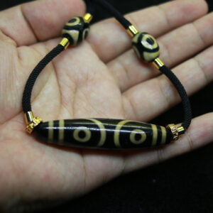 Vòng cổ dzi bead 6 mắt và 2 hạt 3 mắt mix sẵn chất đẹp