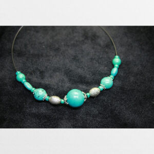 Vòng cổ hạt lam ngọc tự nhiên mix charm bạc độc lạ Tibet