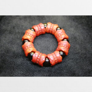 Vòng tay xương yak đỏ khảm hoa sen cỡ lớn từ Tibet