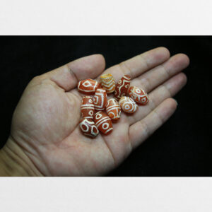 15 viên dzi bead carnelian thân đỏ vân trắng chất đẹp chất già