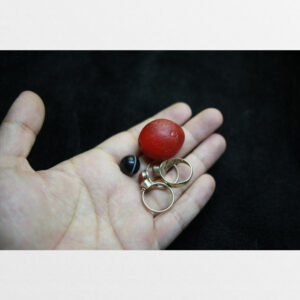 Lưu li cỡ lớn hạt dzi dược sư và nhẫn san hô đỏ