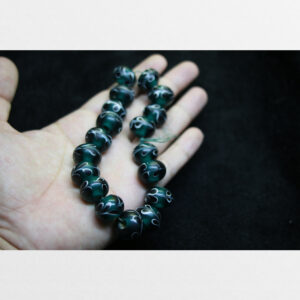 Tổng hợp các chuỗi lưu li nhiều màu từ Tibet