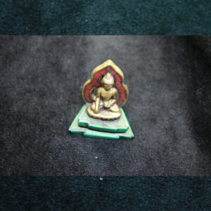 Tượng Phật Thích Ca Mâu Ni có đủ ngai cỡ nhỏ đính đá màu