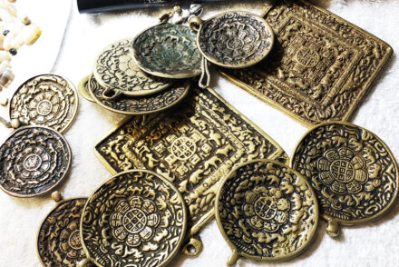 Văn Thù Cửu Cung Bát Quái – Bùa hộ thân phòng Tam tai Tây Tạng